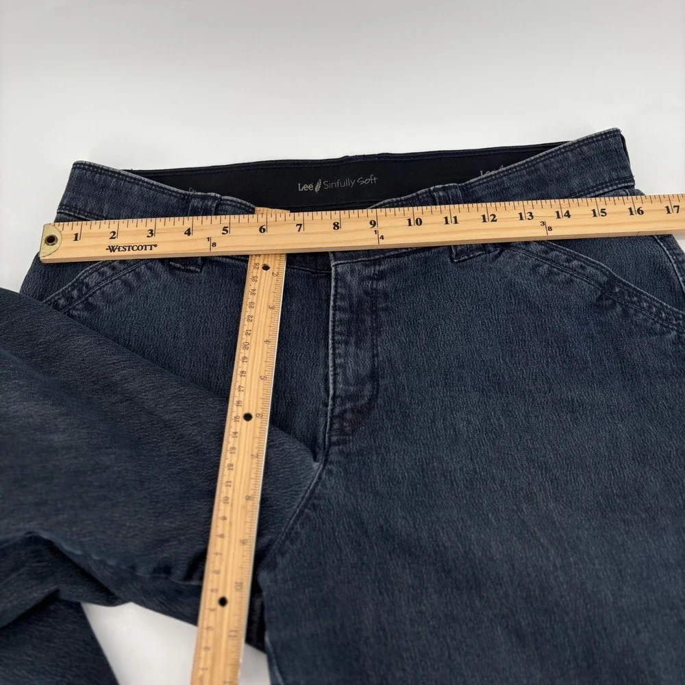Lee Sinfully Soft Women Size 12 Medium Dark Wash Straight Leg Jeans Blue